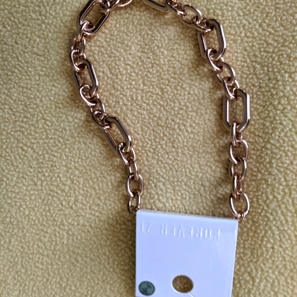 Forever 21 necklace